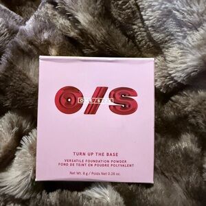 Versatile Foundation Powder - Light, Neutral Undertones